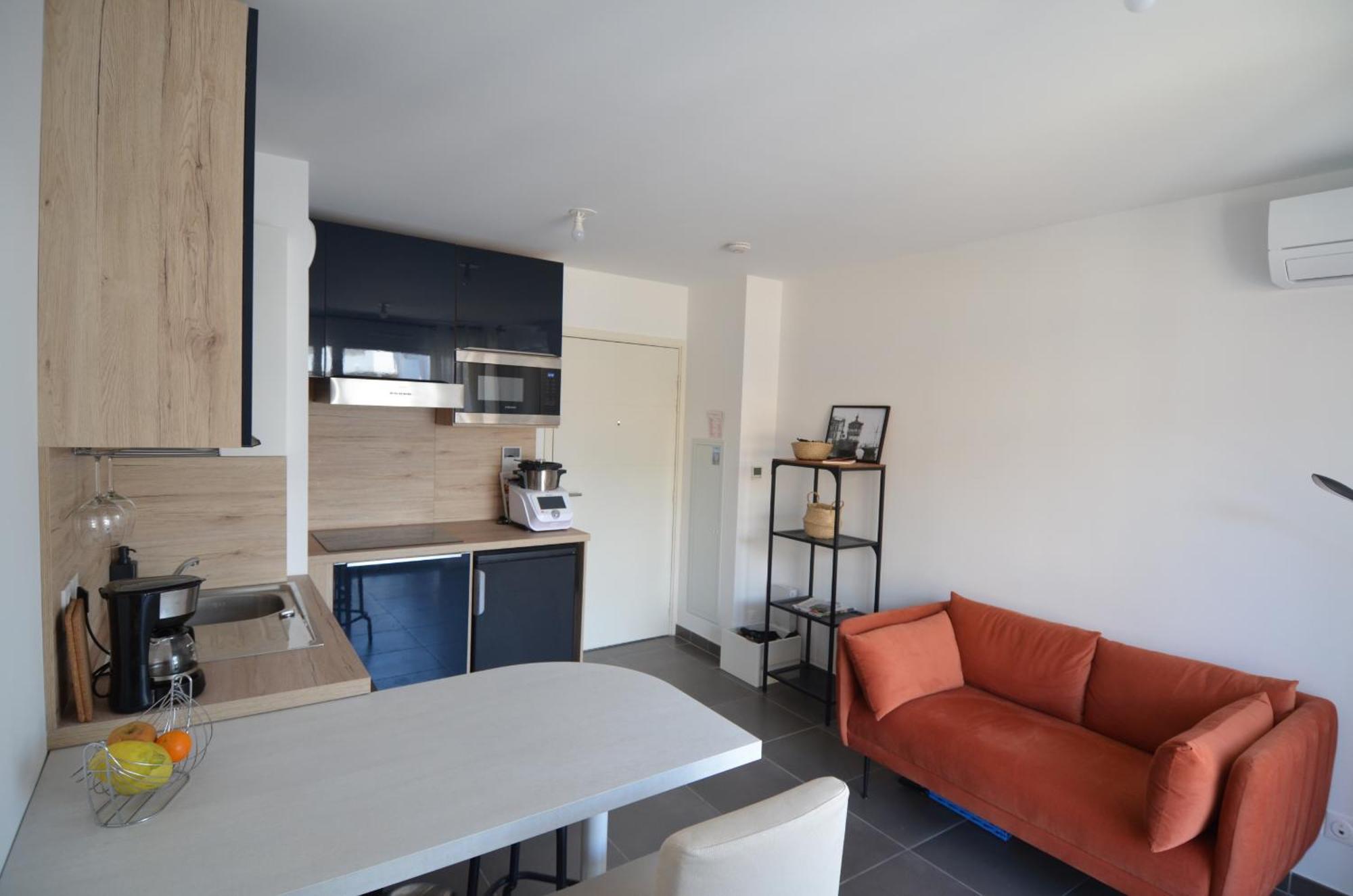 Villa Smolett - Appartement Cosy Au Coeur Du Quartier Du Port Ницца Экстерьер фото