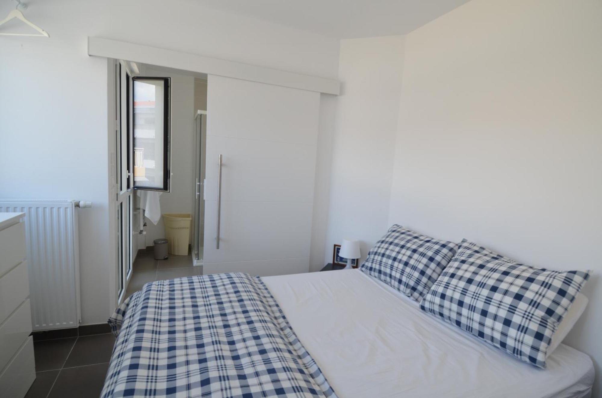 Villa Smolett - Appartement Cosy Au Coeur Du Quartier Du Port Ницца Экстерьер фото
