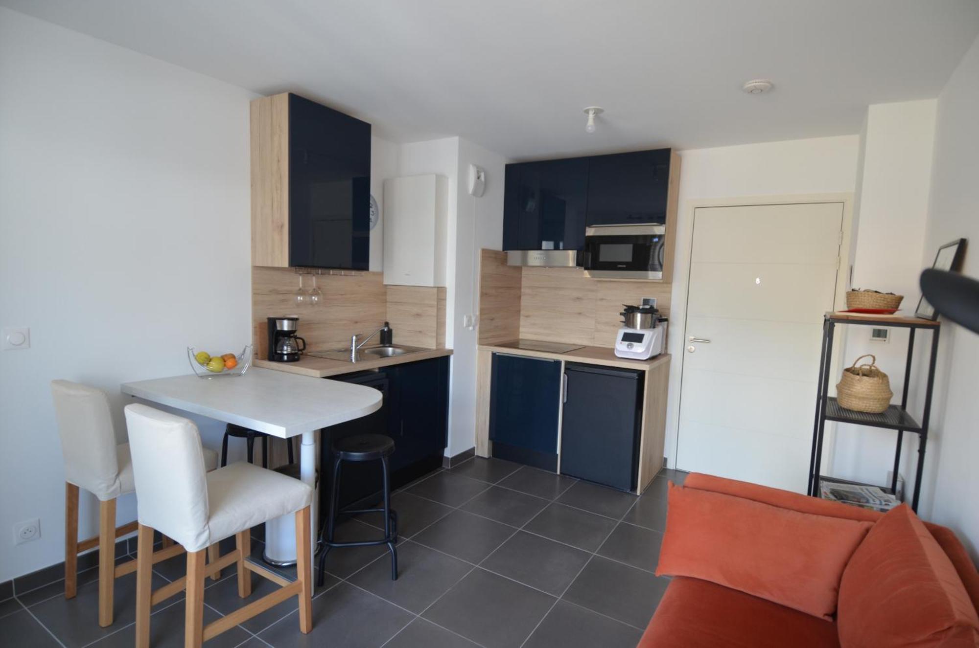 Villa Smolett - Appartement Cosy Au Coeur Du Quartier Du Port Ницца Экстерьер фото
